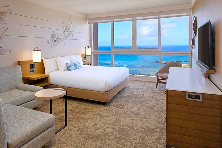 Photo 1 of 5 of 1 Bedroom 1 King Bed Suite, Ocean front