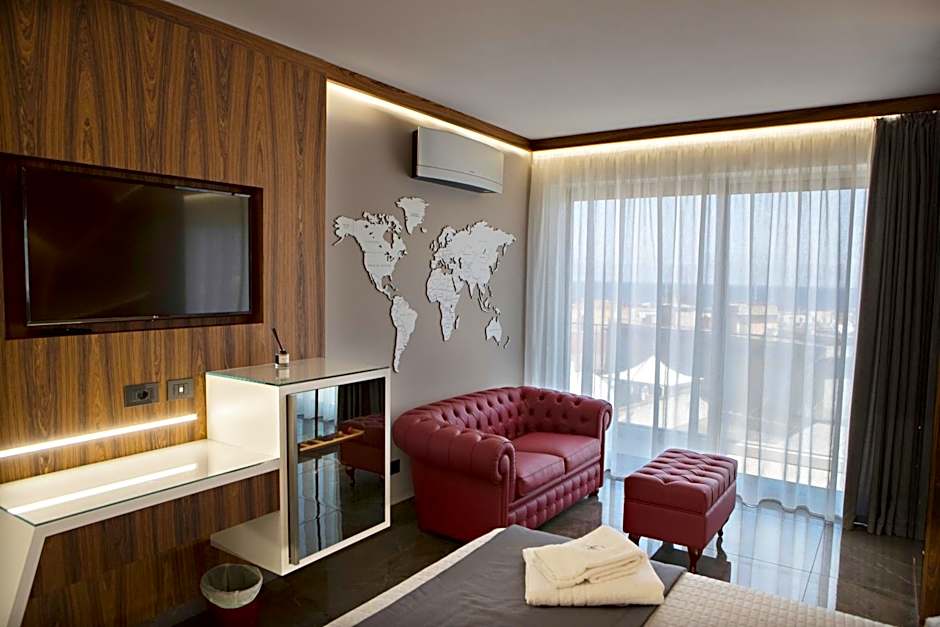 Upper - Boutique Hotel