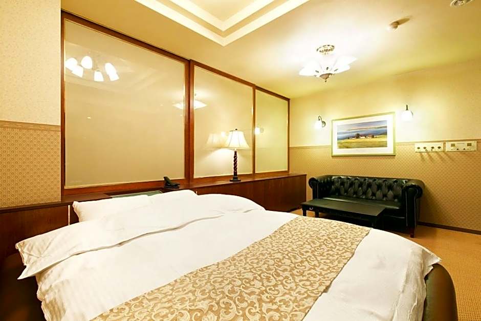 Hotel Luna Sennan - Adults Only
