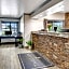 Country Inn & Suites by Radisson, Grand Rapids Airport, MI
