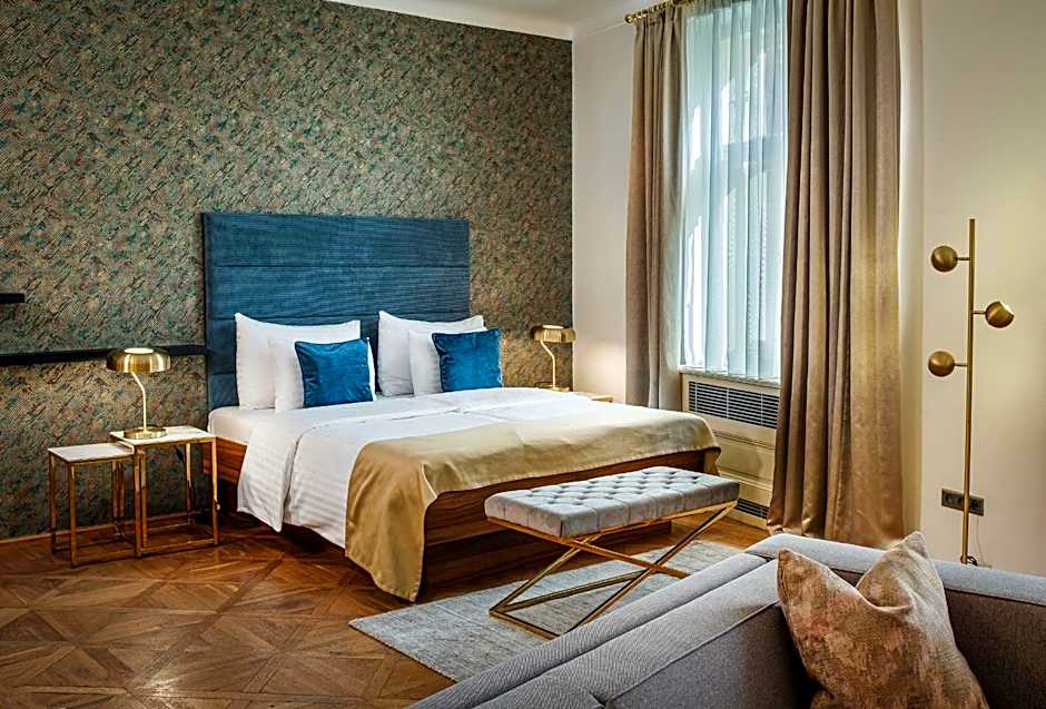 Golden Angel Suites by Adrez