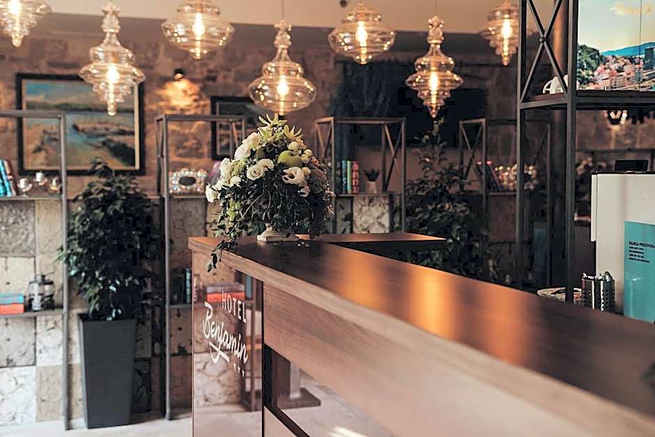Benjamin Hotel
