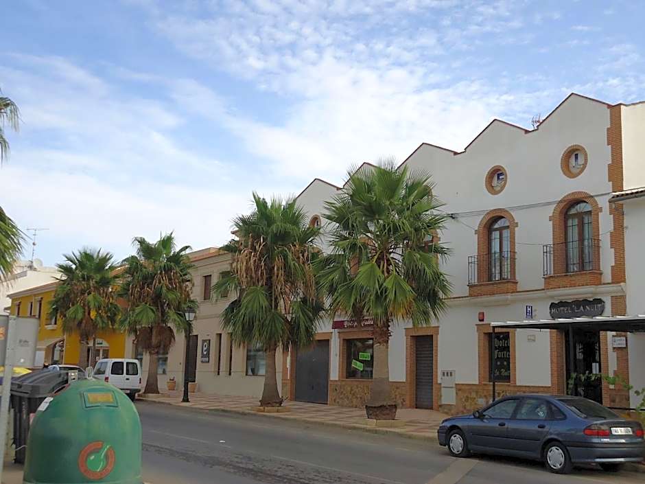 Hotel Antequera Rural Fortes La Nuit