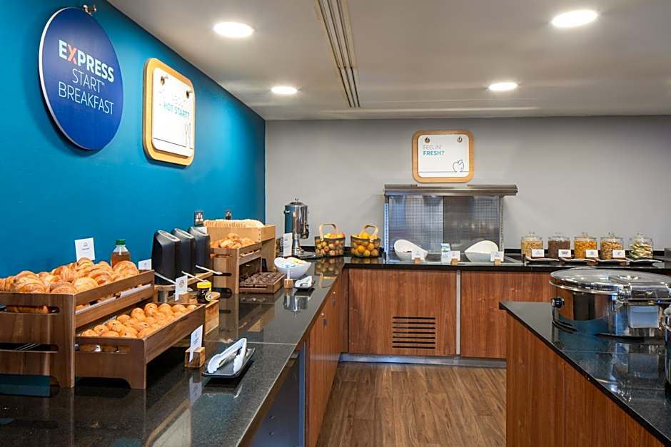 Holiday Inn Express Birmingham-Snow Hill By IHG