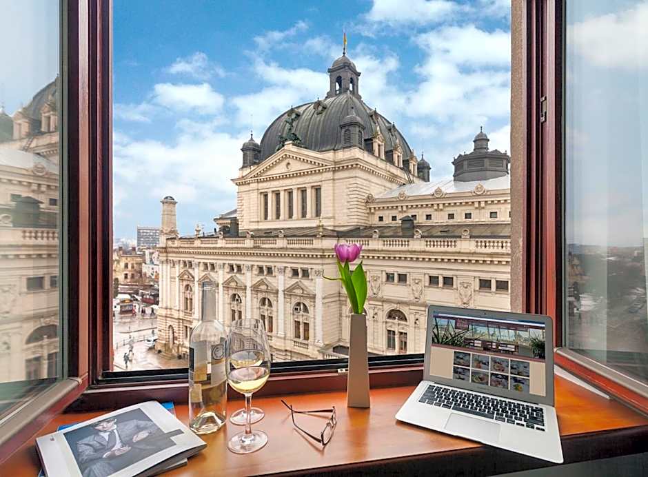 PANORAMA Lviv Hotel