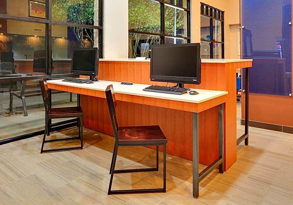 Holiday Inn Express & Suites Austin - Round Rock By IHG