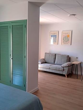 Superior Double Room with Pool View