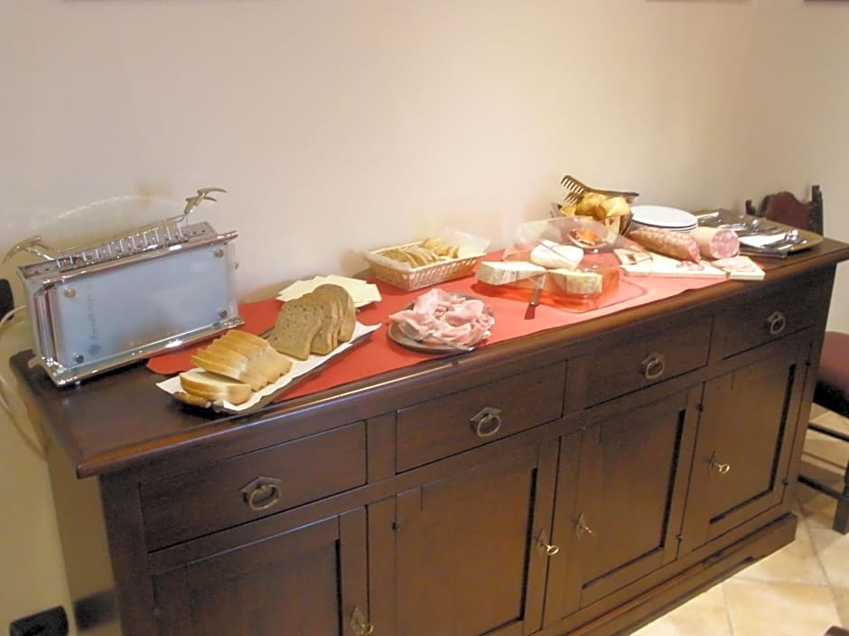 Agriturismo Monbertola B&B – Govone, NY