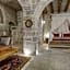 Hera Cave Suites