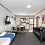 Summit Motor Lodge