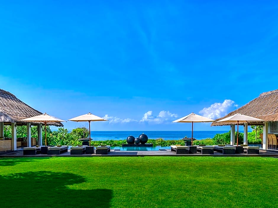 Seseh Beach Villas