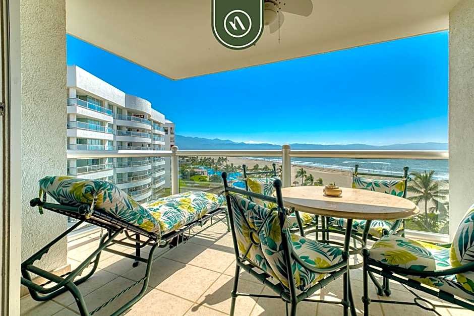 2BR Condo with Private Blacony - Oceean View