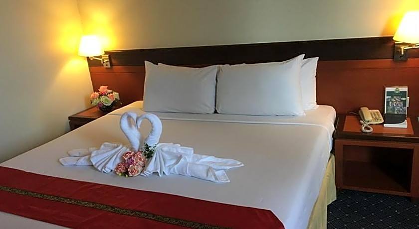 Hadyai Golden Crown Hotel