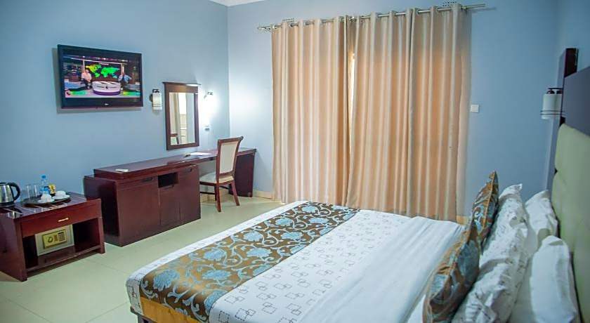 Chamba Valley Exotic Hotel.