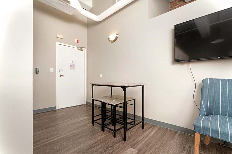 Renu Denver - Relax, Revive, Renew