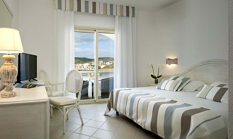 Gabbiano Azzurro Hotel & Suites