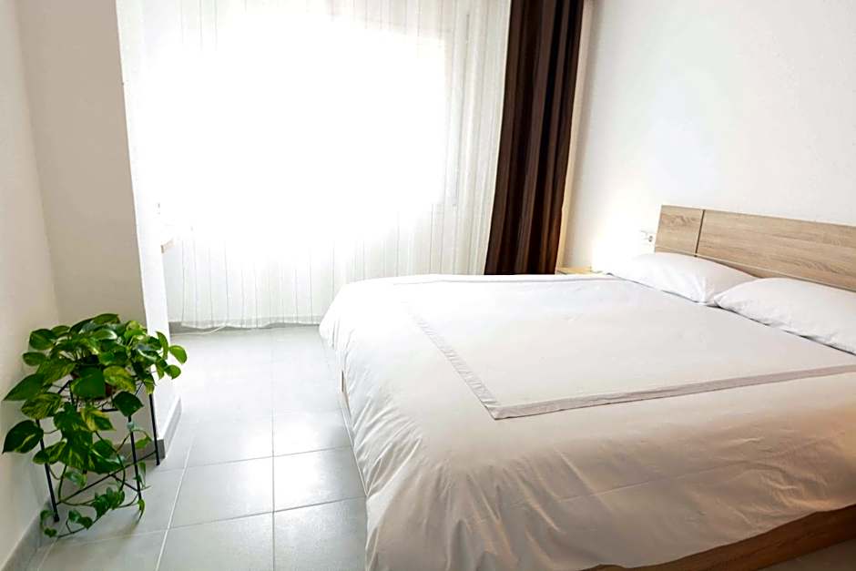 Reus Bedrooms 2 habitaciones con baño privado, sin cocina