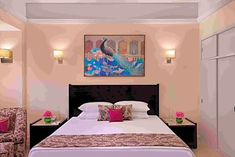 Premium Suite with Garden View