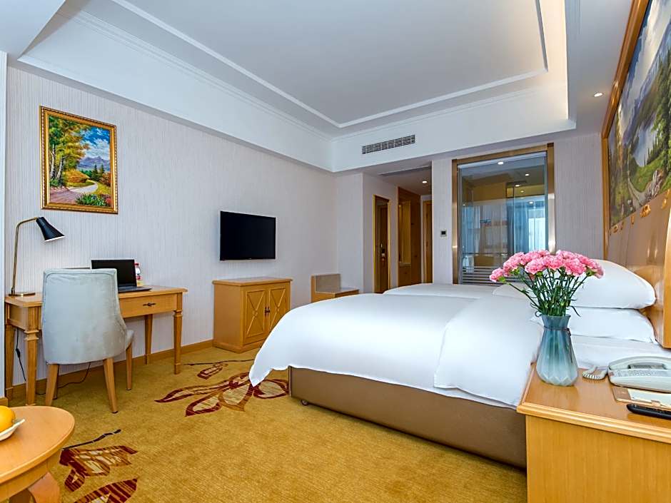 Vienna Hotel Shiyan Shanghai Road