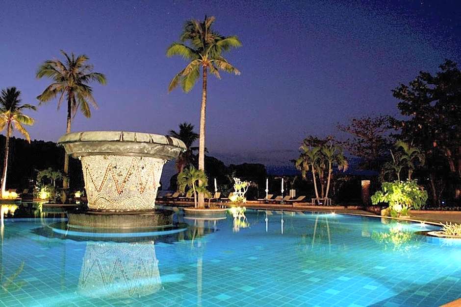 Phi Phi Island Cabana Hotel