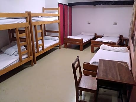 Dormitory Room (7 Adults)