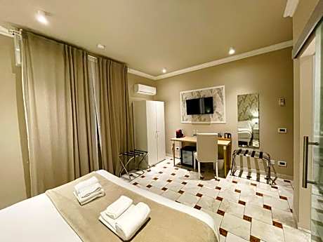 Large Double Room