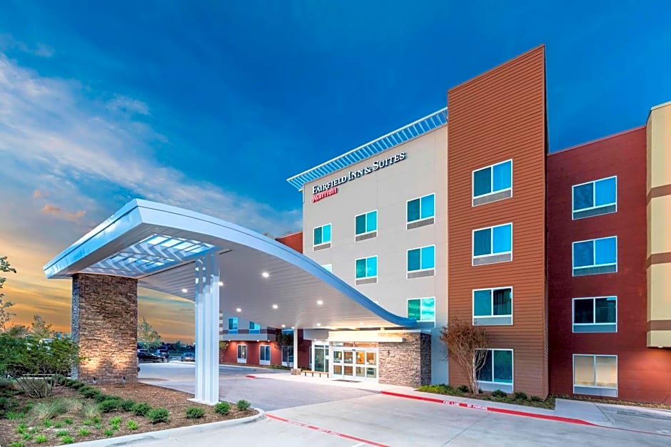 Fairfield Inn & Suites by Marriott Dallas Waxahachie