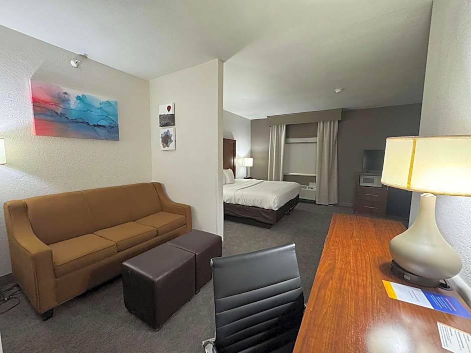 Comfort Suites Omaha Northwest