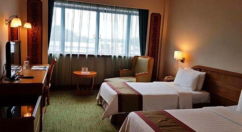 The Centrepoint Hotel