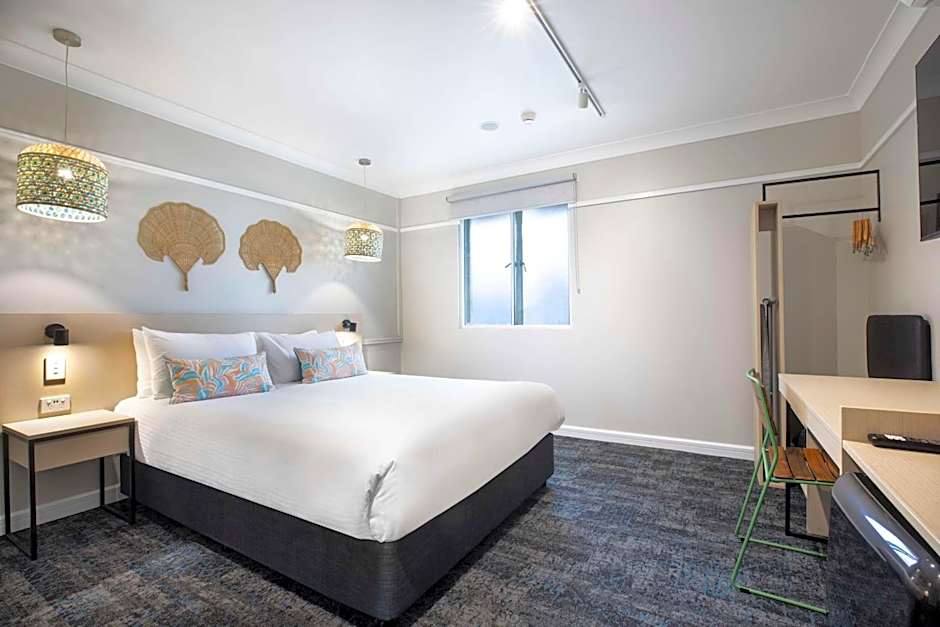 Nightcap at Manly Hotel