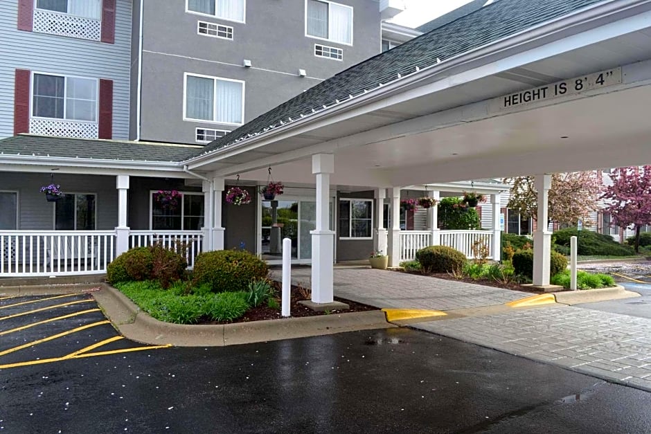 Country Inn & Suites by Radisson, Gurnee, IL
