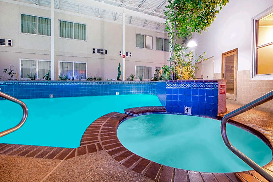 Ramada by Wyndham Enid