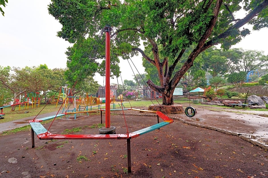 OYO 1808 New Bandungan Indah