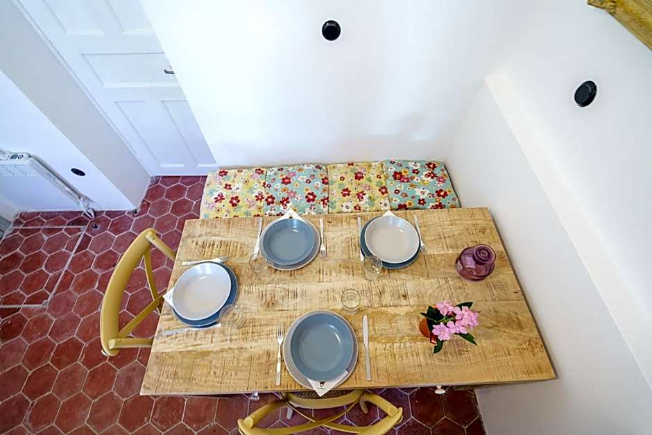 LIVIN Hydra Garden Suite