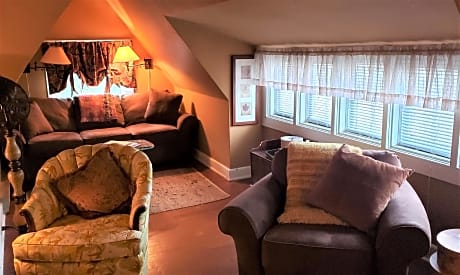 Queen Room with Sofa Bed