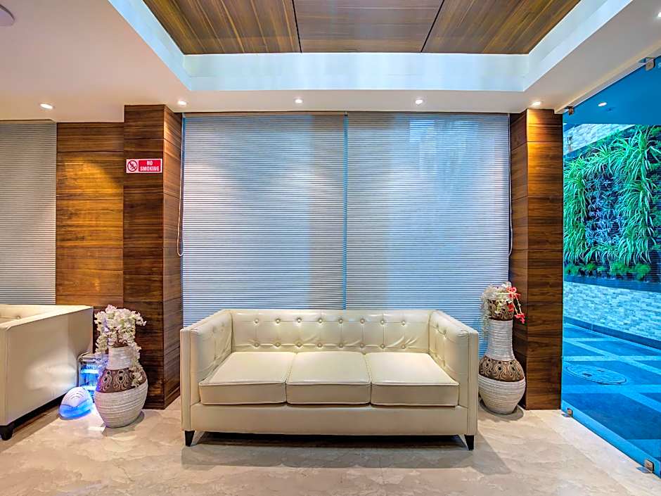 Treebo Tryst Hotel Radiant                                                                 