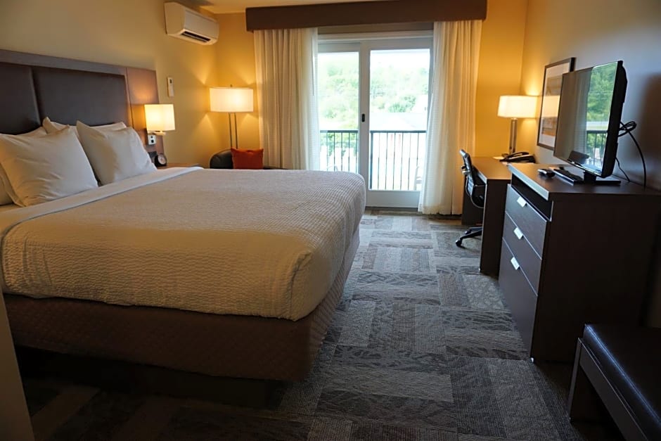 Belfast Harbor Inn