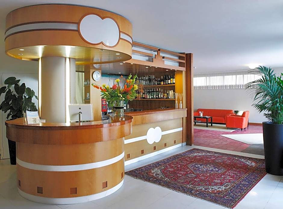 Hotel Airone