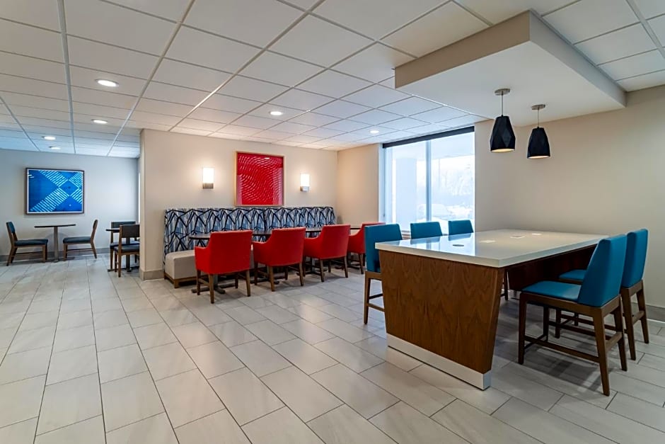 Holiday Inn Express Hotel & Suites-St. Paul