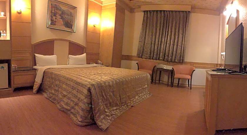 Changsing Business Motel