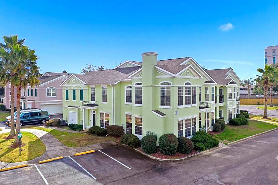 Luxury Condo in Gulfport