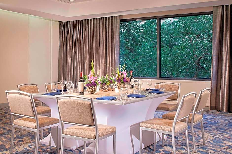 The Westin Dallas Park Central