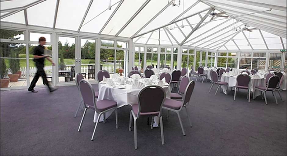 The Essex Golf & Country Club Hotel