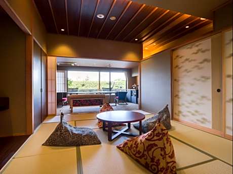 Fukuchi Superior Mount Fuji View Japanese Style Suite A with Open-Air Bath and Terrace - Non-Smoking