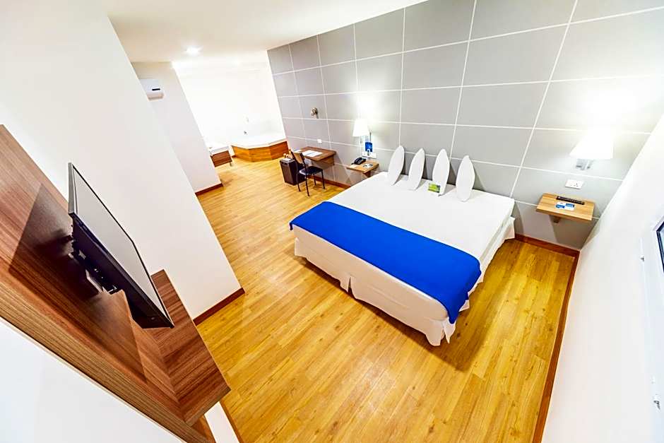 Photo 1 of 6 of 1 Queen Bed Suite