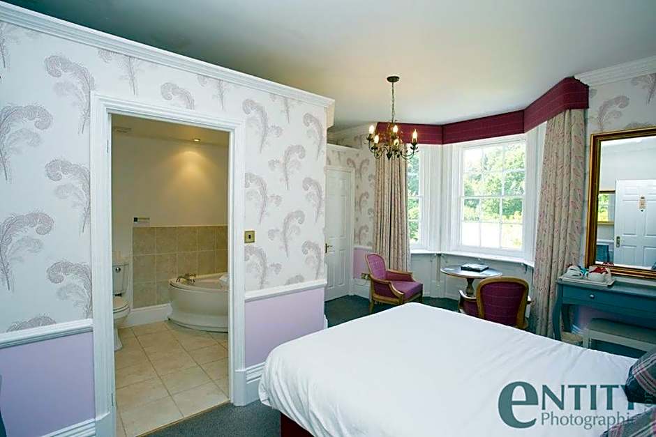 Woodlands Lodge Hotel