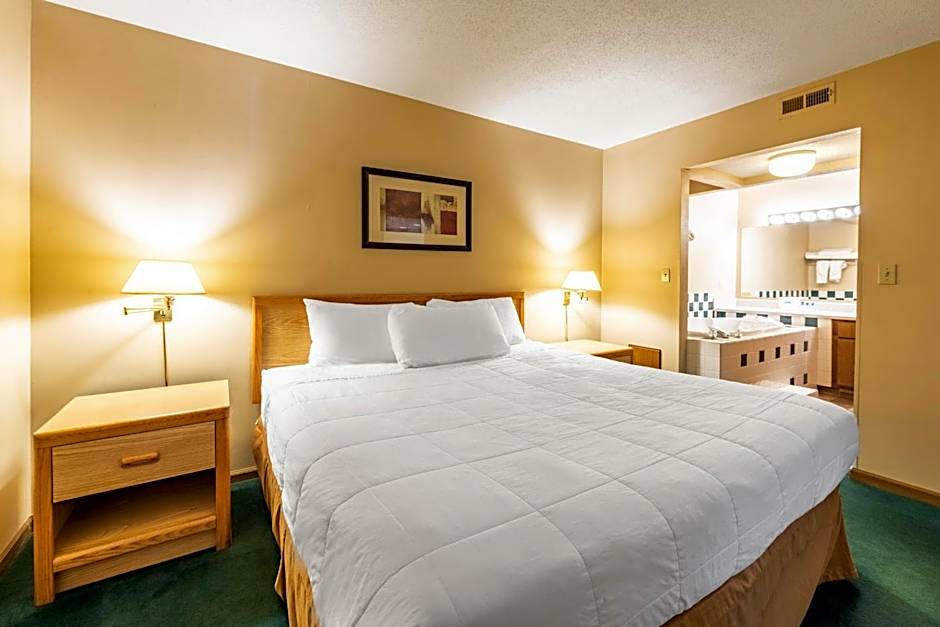 Americas Best Value Inn & Suites St. Marys