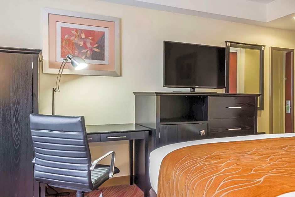 Comfort Inn & Suites LaGuardia Airport