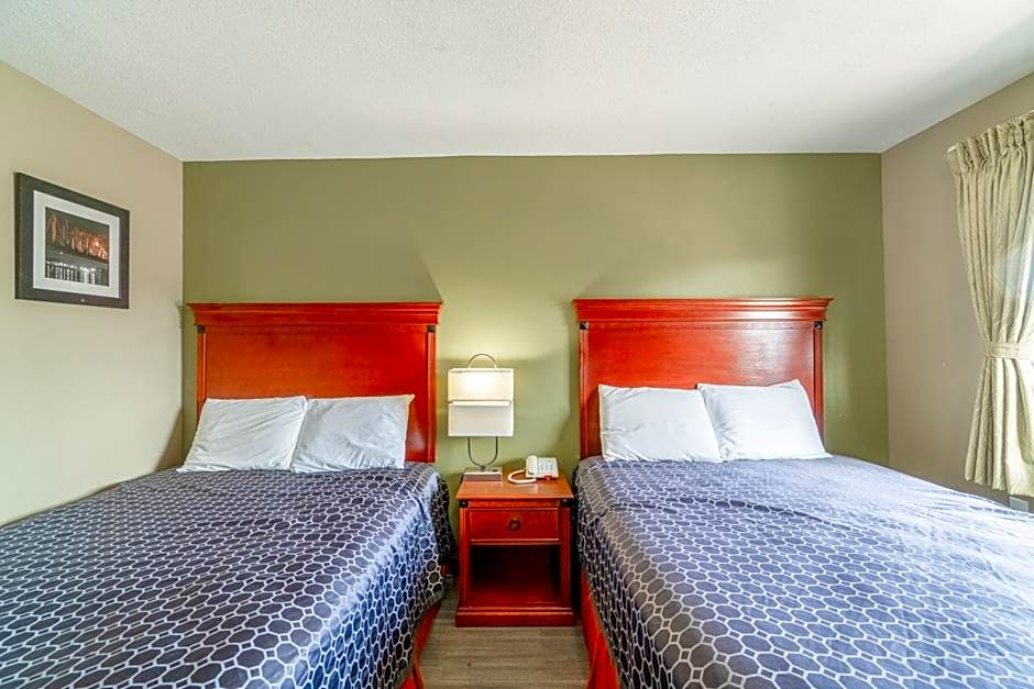 Deluxe Inn & Suites By OYO Miami OK