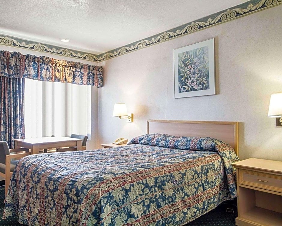 Rodeway Inn Monterey Near Fairgrounds